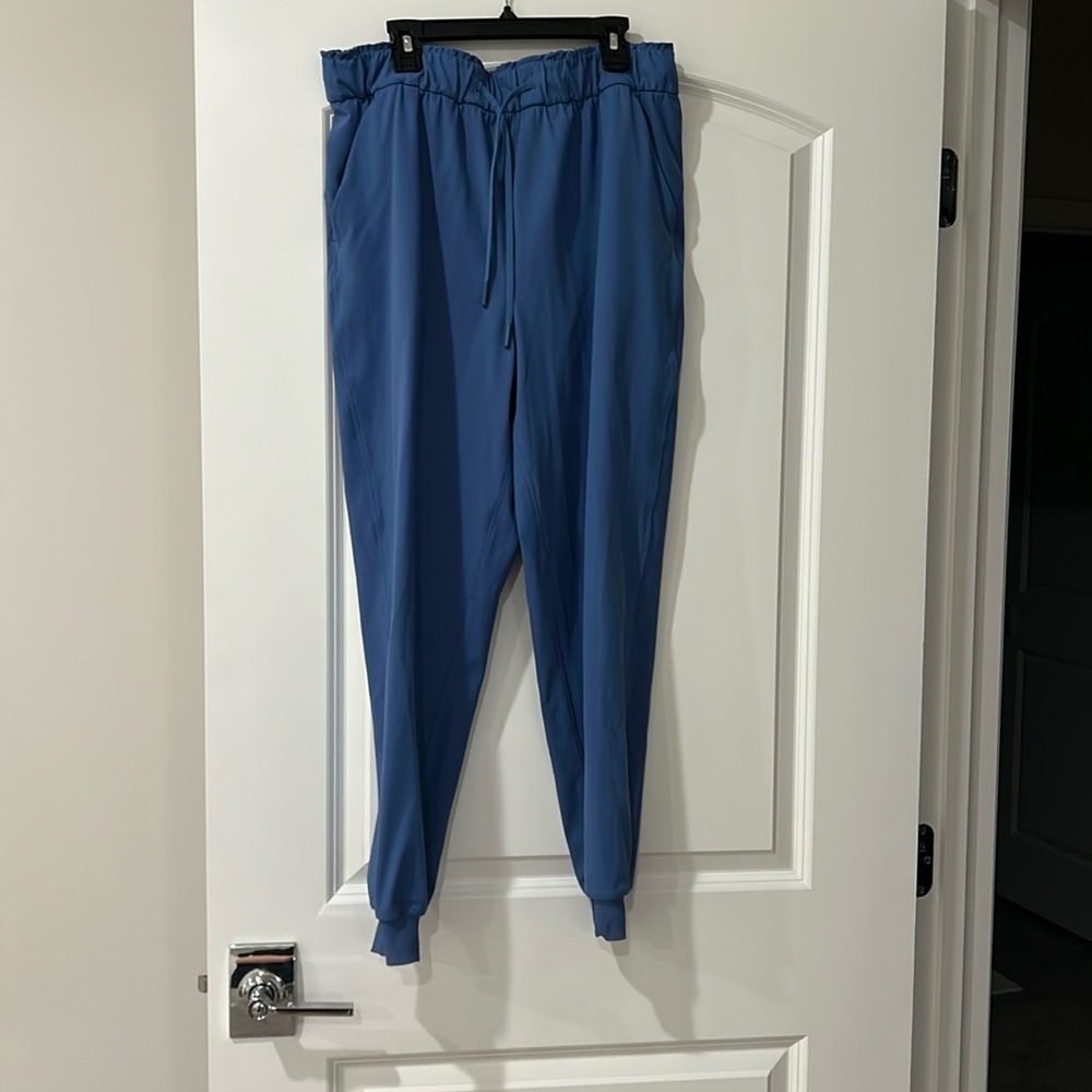 Lululemon joggers